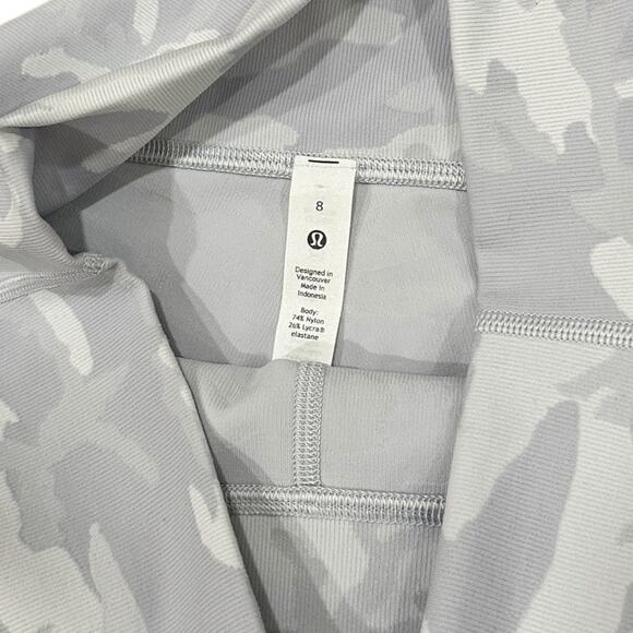 Lululemon Wunder Under Short 10" Incognito Camo Jacquard Alpine - Picture 6 of 7